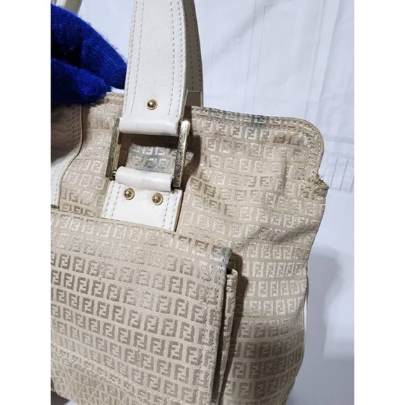Authentic FENDI zucca canvas shoulder Tote Bag Beige/ Cream - Picture 5 of 16